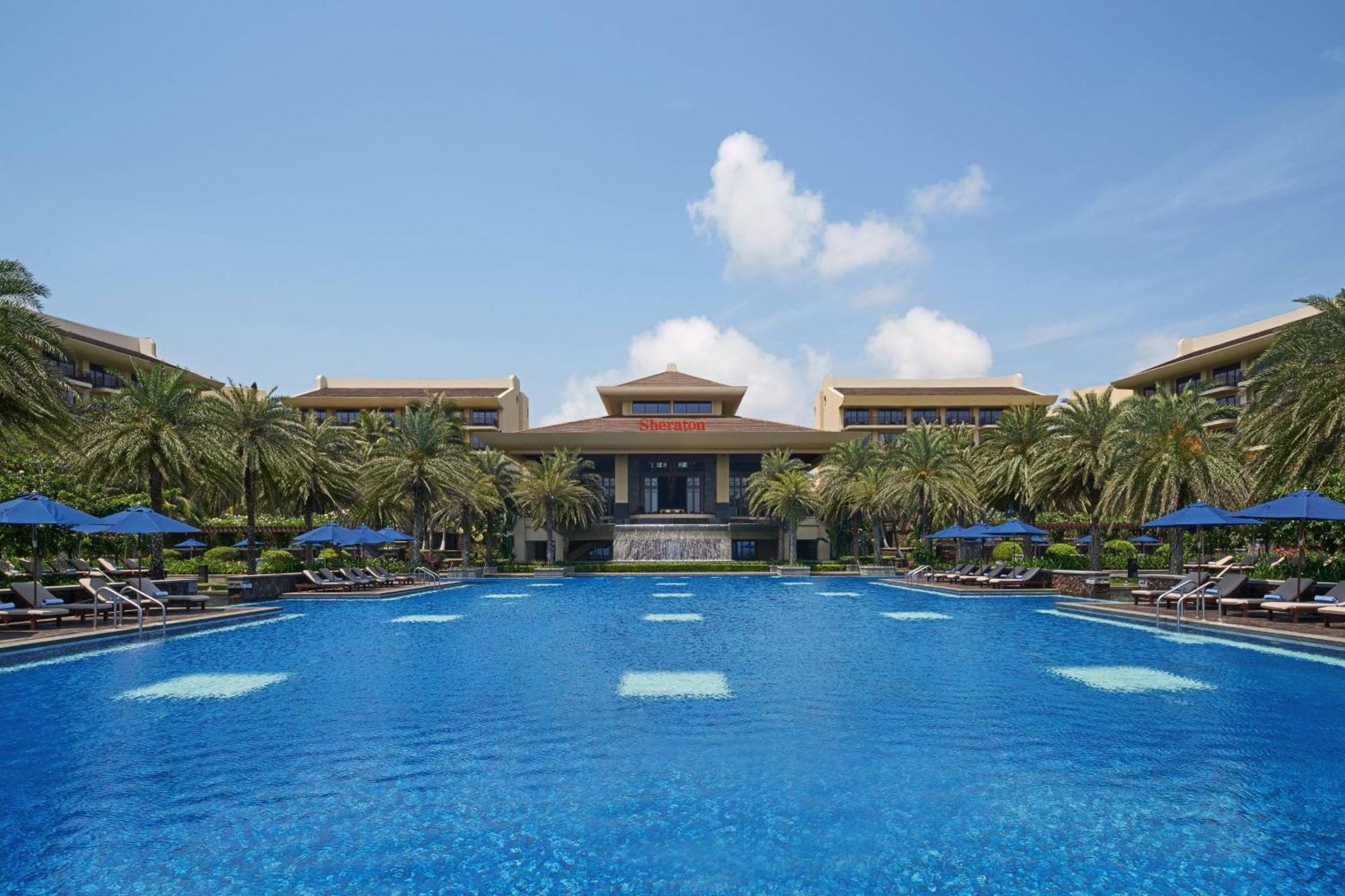 Sheraton Shenzhou Peninsula Resort Wanning Exteriör bild